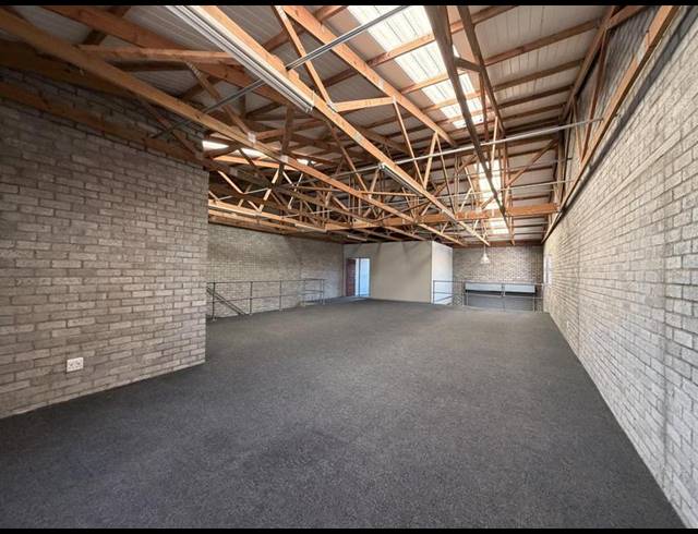BUSINESS PROPERTY TO RENT IN NEWTON PARK